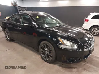 2012 Nissan Maxima S z VIN 1N4AA5AP9CC863172, wystawiony jako IAAI lot #42120073 z przebiegiem 102 500 mil mil oraz . Historia ofert i sprzedaży dostępna na DreamBid. Obrazek 1.