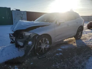 2021 Volvo XC60 Inscription z VIN YV4102RL8M1701024, wystawiony jako Copart lot #45207055 z przebiegiem 27 107 mil mil oraz Szkoda całkowita • Salvage title. Historia ofert i sprzedaży dostępna na DreamBid. Obrazek 1.