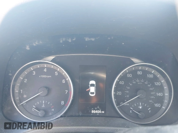 2017 Hyundai Elantra SE z VIN 5NPD84LF4HH101798, wystawiony jako IAAI lot #40700630 z przebiegiem 86 404 mil mil oraz . Historia ofert i sprzedaży dostępna na DreamBid. Obrazek 7.