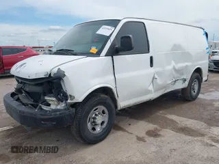 2011 Chevrolet Express Cargo z VIN 1GCWGFCA8B1105184, wystawiony jako IAAI lot #42215421 z przebiegiem 261 099 mil mil oraz . Historia ofert i sprzedaży dostępna na DreamBid. Obrazek 2.