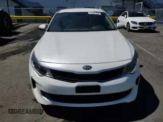 2017 Kia Optima EX z VIN KNAGU4LE0H5013862, wystawiony jako Copart lot #56093075 z przebiegiem 129 511 mil mil oraz Czysty tytuł • Clean title. Historia ofert i sprzedaży dostępna na DreamBid. Obrazek 5.