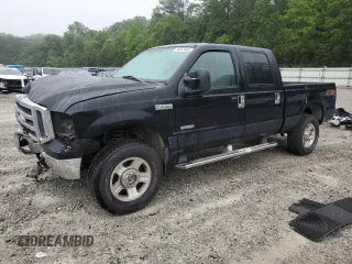 2006 Ford F-250 XL z VIN 1FTSW21P16EC90761, wystawiony jako Copart lot #58697695 z przebiegiem 217 411 mil mil oraz Szkoda całkowita • Salvage title. Historia ofert i sprzedaży dostępna na DreamBid. Obrazek 1.