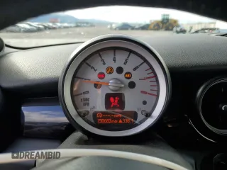 2008 MINI Hardtop S with VIN WMWMF73598TT87302, listed as a Copart auction lot 54273535 with 150,683 mi miles and Salvage Title. Bid and sale history available at DreamBid. Image 9.