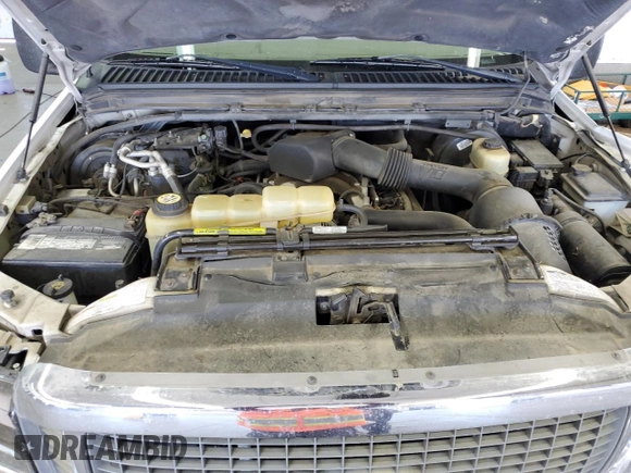 2001 Ford Excursion Limited with VIN 1FMNU43S51EC36951, listed as a Copart auction lot 58416995 with 199,911 mi miles and Salvage title. Bid and sale history available at DreamBid. Image 12.
