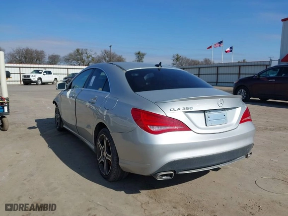 2014 Mercedes-Benz CLA-Class CLA 250 with VIN WDDSJ4GB8EN098151, listed as a IAAI auction lot 41592910 with 76,765 mi miles. Bid and sale history available at carsss.com. Image 3.