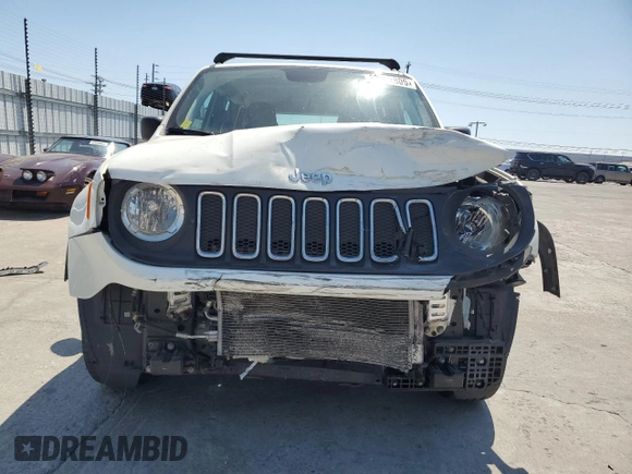 2018 Jeep Renegade Sport with VIN ZACCJBAB2JPJ53896, listed as a Copart auction lot 62912805 with 105,214 mi miles and Salvage title. Bid and sale history available at DreamBid. Image 5.