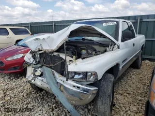 1999 Dodge Ram 1500 with VIN 3B7HF13Z1XG180936, listed as a Copart auction lot 50403303 with 254,619 mi miles and Non Repairable. Bid and sale history available at carsss.com. Image 1.