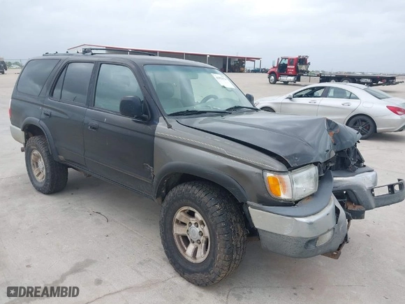 2001 Toyota 4Runner SR5 with VIN JT3GN86R910185711, listed as a IAAI auction lot 41954324 with 324,796 mi miles. Bid and sale history available at carsss.com. Image 1.
