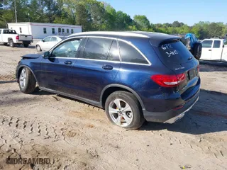 2018 Mercedes-Benz GLC with VIN WDC0G4JB2JV106712, listed as a IAAI auction lot 42067883 with 83,306 mi miles. Bid and sale history available at carsss.com. Image 3.