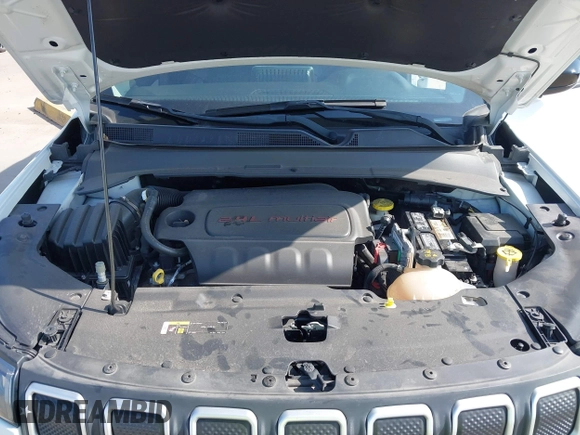 2022 Jeep Compass Latitude with VIN 3C4NJCBB8NT137619, listed as a IAAI auction lot 42211859 with 31,319 mi miles and . Bid and sale history available at DreamBid. Image 10.