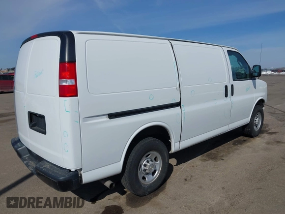 2020 Chevrolet Express Cargo Van with VIN 1GCWGAFP2L1274251, listed as a IAAI auction lot 41784672 with 77,356 mi miles. Bid and sale history available at carsss.com. Image 4.