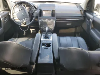 2013 Land Rover LR2 z VIN SALFR2BG0DH336298, wystawiony jako Copart lot #44183015 z przebiegiem 130 056 mil mil oraz Szkoda całkowita • Salvage title. Historia ofert i sprzedaży dostępna na DreamBid. Obrazek 8.