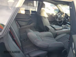 2024 Audi RS Q8 z VIN WU1ARBF17RD005470, wystawiony jako Copart lot #74325144 z przebiegiem Nie podano mil oraz Szkoda całkowita • Salvage title. Historia ofert i sprzedaży dostępna na DreamBid. Obrazek 11.