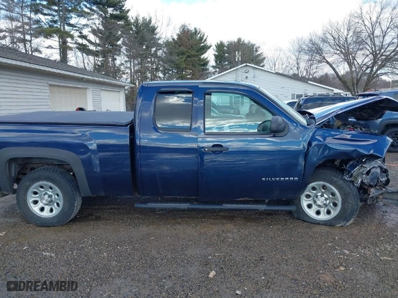 2012 Chevrolet Silverado 1500 Work Truck with VIN 1GCRCPEX0CZ139705, listed as a IAAI auction lot 41436864 with 67,749 mi miles. Bid and sale history available at carsss.com. Image 14.