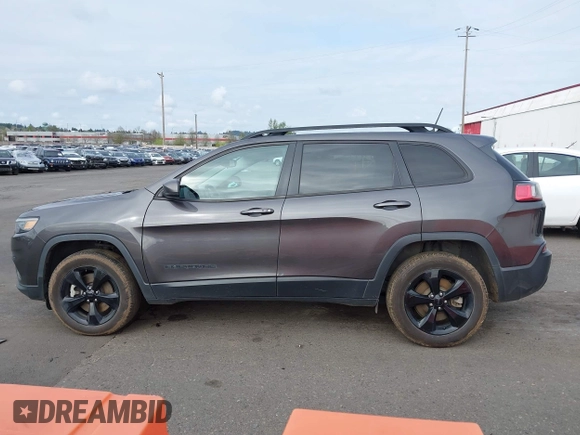 2021 Jeep Cherokee Latitude Plus z VIN 1C4PJMLB9MD140076, wystawiony jako IAAI lot #41998687 z przebiegiem 175 956 mil mil oraz . Historia ofert i sprzedaży dostępna na DreamBid. Obrazek 14.