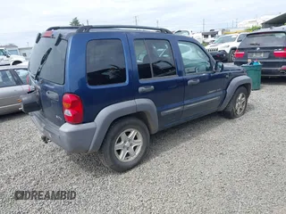 2003 Jeep Liberty Sport z VIN 1J4GL48K23W652892, wystawiony jako IAAI lot #42248470 z przebiegiem 175 774 mil mil oraz . Historia ofert i sprzedaży dostępna na DreamBid. Obrazek 4.