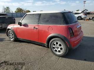 2002 MINI Hardtop with VIN WMWRC33432TE12395, listed as a Copart auction lot 76629414 with 181,921 mi miles and Clean Title. Bid and sale history available at DreamBid. Image 2.