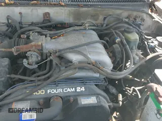 1996 Toyota 4Runner SR5 z VIN JT3HN86R2T0014631, wystawiony jako IAAI lot #43124526 z przebiegiem 266 174 mil mil oraz . Historia ofert i sprzedaży dostępna na DreamBid. Obrazek 13.