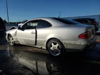 2002 Mercedes-Benz CLK 320/430 with VIN WDBLJ65G12T092383, listed as a Copart auction lot 82833494 with Not Provided miles and Salvage Title. Bid and sale history available at DreamBid. Image 2.
