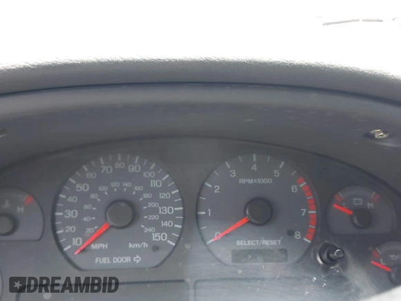 2001 Ford Mustang GT Deluxe с VIN 1FAFP42X81F139109, выставлен на аукционе IAAI как лот 42498409 с пробегом Не указан миль и . История ставок и продаж доступна на DreamBid. Изображение 7.