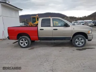 2005 Dodge Ram 1500 ST with VIN 1D7HU18N15S242651, listed as a IAAI auction lot 41825583 with 245,038 mi miles. Bid and sale history available at carsss.com. Image 13.