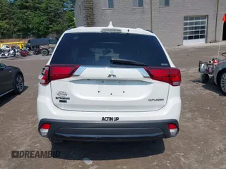 2018 Mitsubishi Outlander ES with VIN JA4AZ3A38JZ034988, listed as a IAAI auction lot 42474272 with 95,066 mi miles and . Bid and sale history available at DreamBid. Image 17.