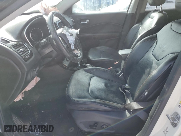 2020 Jeep Compass Limited z VIN 3C4NJCCB8LT108486, wystawiony jako Copart lot #44575565 z przebiegiem Nie podano mil oraz Szkoda całkowita • Salvage title. Historia ofert i sprzedaży dostępna na DreamBid. Obrazek 7.