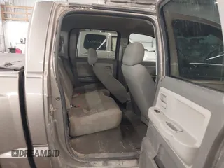2006 Dodge Dakota SLT with VIN 1D7HE48K36S635377, listed as a IAAI auction lot 42200803 with 156,812 mi miles and . Bid and sale history available at carsss.com. Image 8.