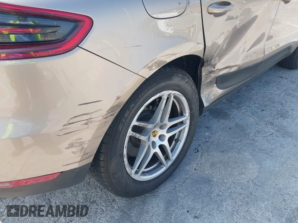 2018 Porsche Macan with VIN WP1AA2A55JLB04330, listed as a IAAI auction lot 42108079 with 101,243 mi miles and . Bid and sale history available at DreamBid. Image 18.
