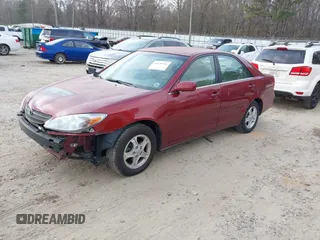 2002 Toyota Camry LE z VIN 4T1BE32K82U005531, wystawiony jako IAAI lot #41650283 z przebiegiem 328 259 mil mil oraz . Historia ofert i sprzedaży dostępna na DreamBid. Obrazek 18.