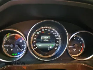 2014 Mercedes-Benz E 350 Luxury with VIN WDDHF8JB2EA983125, listed as a Copart auction lot 53196635 with 170,926 mi miles and Salvage Title. Bid and sale history available at DreamBid. Image 9.