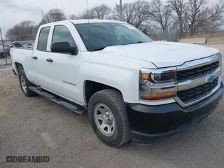 2018 Chevrolet Silverado 1500 Work Truck with VIN 1GCVKNEC7JZ121282, listed as a IAAI auction lot 41259105 with 82,746 mi miles. Bid and sale history available at carsss.com. Image 1.