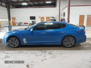 2018 Kia Stinger Premium with VIN KNAE25LA5J6017132, listed as a IAAI auction lot 42163195 with 176,947 mi miles. Bid and sale history available at carsss.com. Image 14.
