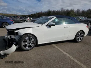 2018 Mercedes-Benz E-Class E 400 with VIN WDD1K6GBXJF065418, listed as a Copart auction lot 71732944 with 5,252 mi miles and Salvage Title. Bid and sale history available at carsss.com. Image 1.