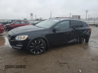 2016 Volvo V60 Cross Country T5 with VIN YV4612HK0G1007041, listed as a Copart auction lot 86773054 with 63,654 mi miles and Salvage Title. Bid and sale history available at carsss.com. Image 1.