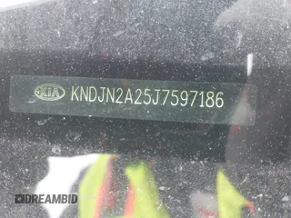 2018 Kia Soul with VIN KNDJN2A25J7597186, listed as a IAAI auction lot 41421770 with 283,072 mi miles. Bid and sale history available at carsss.com. Image 9.
