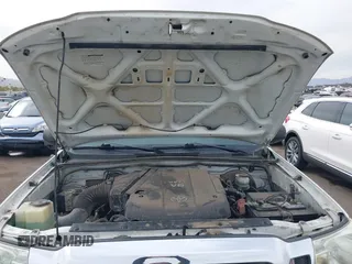 2009 Toyota Tacoma PreRunner with VIN 3TMJU62N49M076433, listed as a IAAI auction lot 41902369 with 164,827 mi miles. Bid and sale history available at carsss.com. Image 10.
