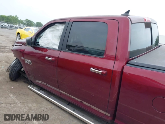 2017 Ram 1500 SLT z VIN 1C6RR6TT8HS551192, wystawiony jako IAAI lot #42267442 z przebiegiem 201 423 mil mil oraz . Historia ofert i sprzedaży dostępna na DreamBid. Obrazek 14.