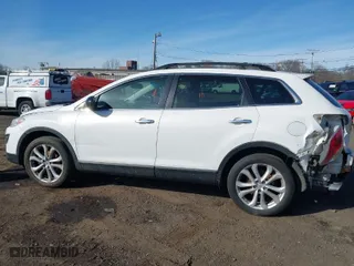 2011 Mazda CX-9 Grand Touring with VIN JM3TB3DV9B0305957, listed as a IAAI auction lot 41506536 with 259,001 mi miles. Bid and sale history available at carsss.com. Image 14.