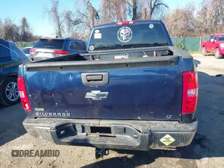 2009 Chevrolet Silverado 1500 LT with VIN 1GCEK29089Z264879, listed as a IAAI auction lot 40990010 with Not Provided miles and . Bid and sale history available at DreamBid. Image 15.