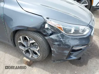 2020 Kia Forte LXS z VIN 3KPF24AD6LE231168, wystawiony jako IAAI lot #42076355 z przebiegiem 45 981 mil mil oraz . Historia ofert i sprzedaży dostępna na DreamBid. Obrazek 18.