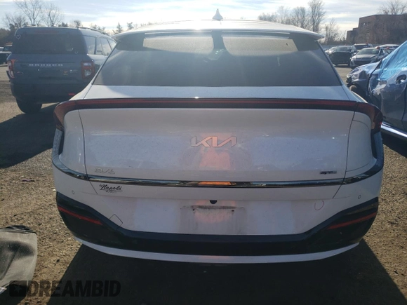 2022 Kia EV6 GT-Line with VIN KNDC4DLC5N5042673, listed as a Copart auction lot 80290494 with 25,124 mi miles and Salvage Title. Bid and sale history available at carsss.com. Image 6.