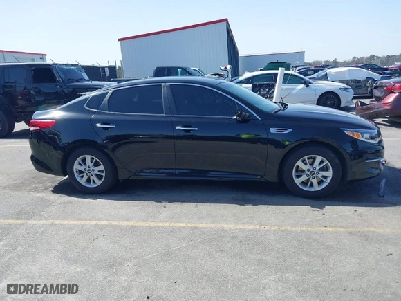 2018 Kia Optima S with VIN 5XXGT4L36JG221671, listed as a IAAI auction lot 41704040 with 136,815 mi miles. Bid and sale history available at carsss.com. Image 13.