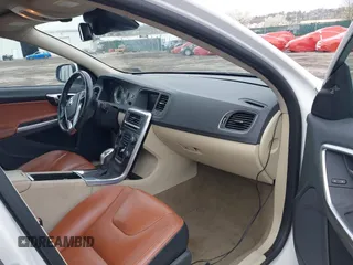 2013 Volvo S60 T5 Premier with VIN YV1612FS8D2209129, listed as a IAAI auction lot 41973705 with 85,947 mi miles. Bid and sale history available at carsss.com. Image 5.