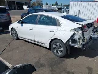 2017 Hyundai Ioniq SEL z VIN KMHC75LC5HU048413, wystawiony jako IAAI lot #42073696 z przebiegiem 81 467 mil mil oraz . Historia ofert i sprzedaży dostępna na DreamBid. Obrazek 3.