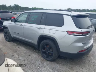 2022 Jeep Grand Cherokee Altitude with VIN 1C4RJJAG2N8581581, listed as a IAAI auction lot 42258980 with 43,725 mi miles and . Bid and sale history available at DreamBid. Image 3.