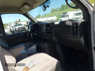 2013 Chevrolet Express Cargo with VIN 1GCSGAFX6D1137958, listed as a IAAI auction lot 42650988 with 66,975 mi miles and . Bid and sale history available at DreamBid. Image 4.