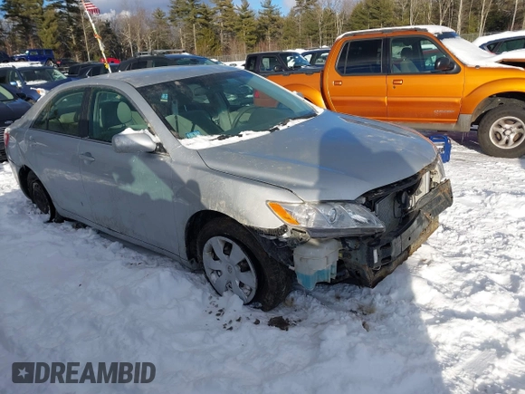 2007 Toyota Camry CE z VIN 4T1BE46K97U048329, wystawiony jako IAAI lot #41548552 z przebiegiem 126 825 mil mil oraz . Historia ofert i sprzedaży dostępna na DreamBid. Obrazek 1.