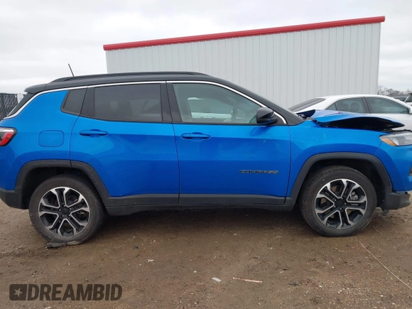 2024 Jeep Compass Limited with VIN 3C4NJDCN4RT589992, listed as a IAAI auction lot 41549632 with 9,100 mi miles and . Bid and sale history available at carsss.com. Image 13.
