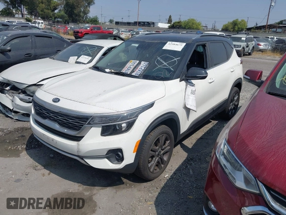2021 Kia Seltos S with VIN KNDEU2AA6M7143688, listed as a IAAI auction lot 42584672 with 39,621 mi miles and . Bid and sale history available at DreamBid. Image 2.